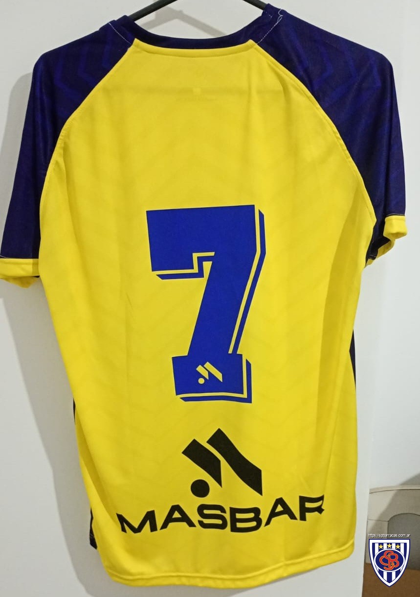 Camiseta suplente utilizada durante la temporada 2026.